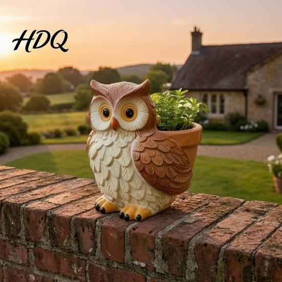 Vivid Bird Shape Pot Cute Cartoon Owl Planter Resin Small Planter Pot Decorative Garden Sculptures Plant for Succulents Indoor Balcony Decoration
