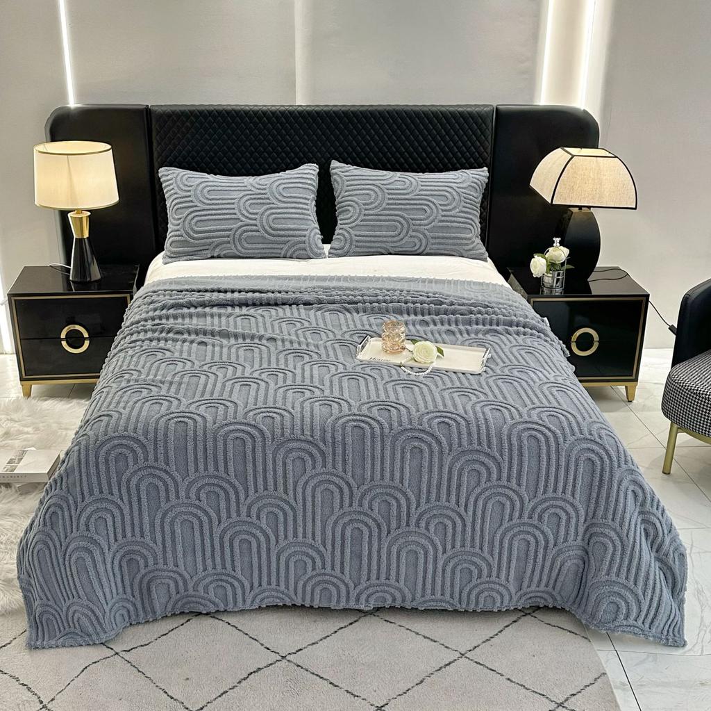 Luxurious Single - Layer Taffeta Blanket Flanged Edge for Naps and Sofa Cover with Feature
