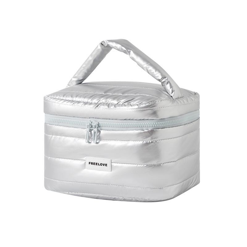 Bei Lian Women's Large Capacity Makeup & Skincare Travel Bag