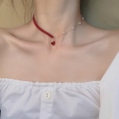 שרשראות ותליונים – מחרוזות ושרשראות