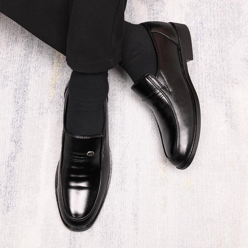 Men'S Business Dress Leather Shoes Large Size Work Shoes Office Casual Breathable Middle-Aged Dad Shoes
