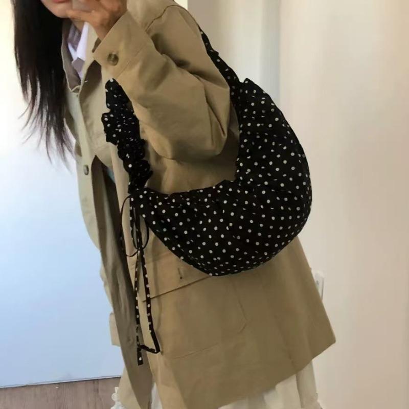 Vintage polka dot niche cute lace-up pleated shoulder crescent saddle bag versatile messenger handbag