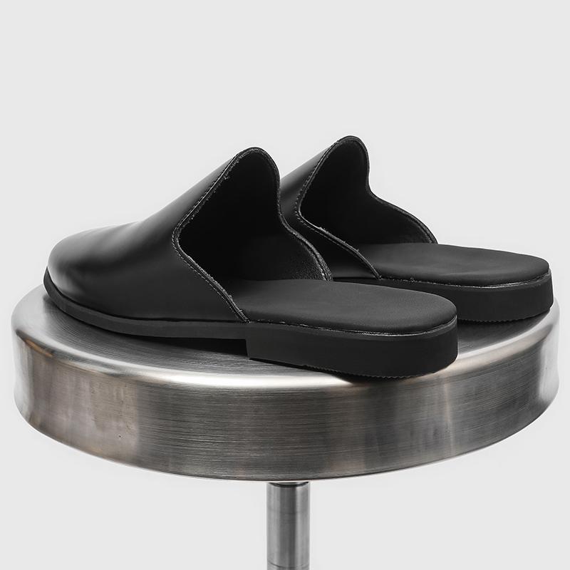 Fashion Men Slippers Fashion Leather Loafers Moccasins Outdoor Non-slip Casual Walking Shoes Men Mules Slides Comfortable Beach Flats