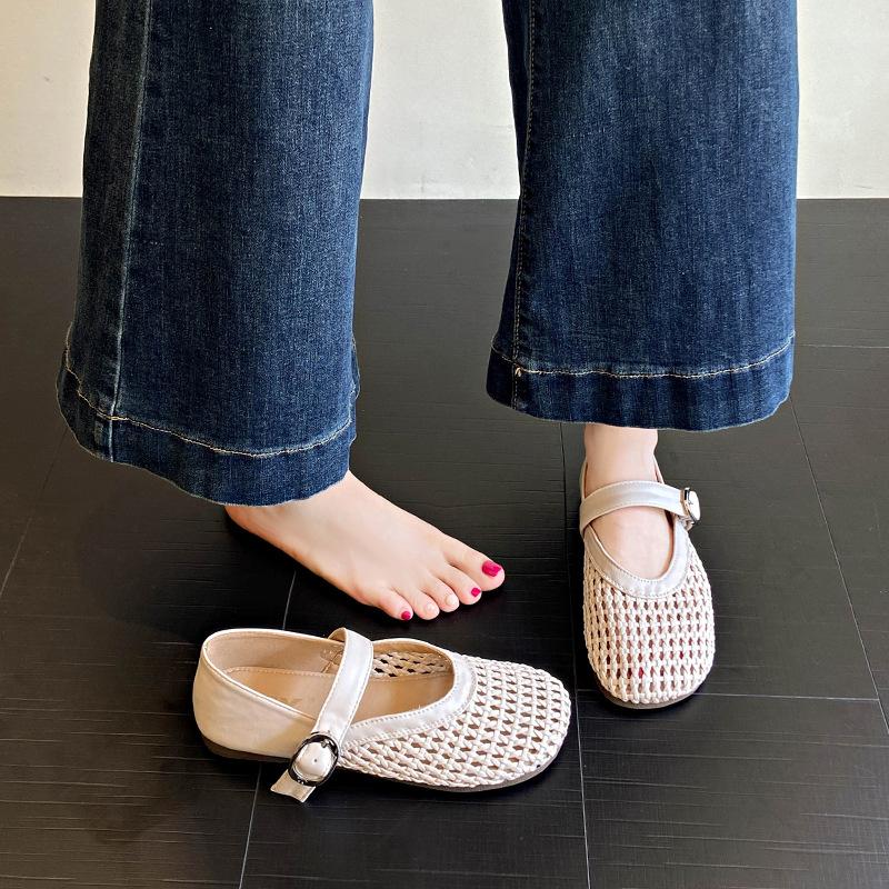 Flat bottom soft leather soft bottom is not tired, flat bottom shallow mouth single shoes 2025 new popular women's one-pedal lazy shoes