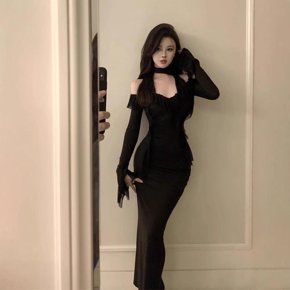 

2024 Французское платье Хепберн черного цвета с открытыми плечами и облегающее бедра для женщин - Весенне-осеннее миди Medium чёрный