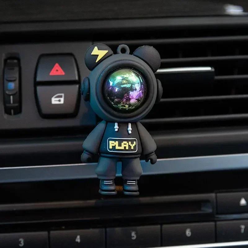 1PCS Car Air Outlet Aromatherapy Tablets Perfume Air Conditioner Car Perfume Clip Decoration Car Cartoon Astronaut Aromatherapy