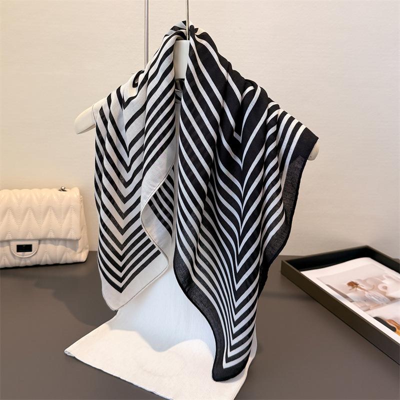 

Geometric Lines Print Women Neck Scarf Cotton Velvet Feeling Hair Scarves Foulard Head Band Shawls Wraps Neckerchief Bandana 68x68CM