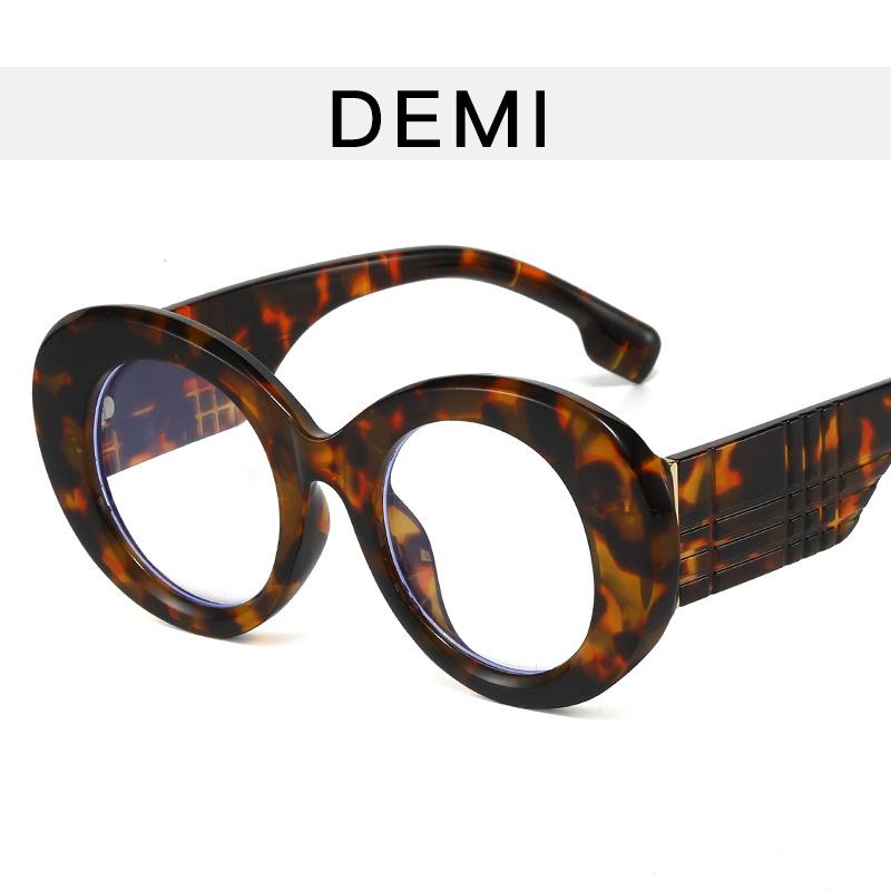 Vintage Oversized Round Glasses for Women Luxury Brand Designer Anti Blue Light Blocking Eyeglasses Rivet Optical Frame