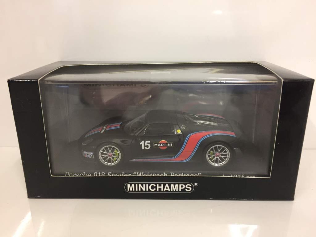 Minichamps Porsche 918 Spyder Weissach Package 2015 Martini Stripe 1/43
