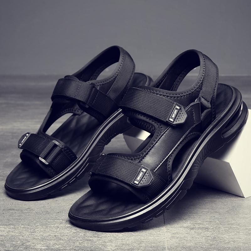 Fashion 2025 New Men Antiskid Thick Bottom Sandals Casual Leather Summer Beach Walking Shoes Comfy Sandals Outdoor Flat Designer Shoes