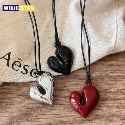 Red Heart Pendant Necklace Vintage 80s Aesthetic Love Inspired Choker New Fashion Romantic Heart Necklace for Women