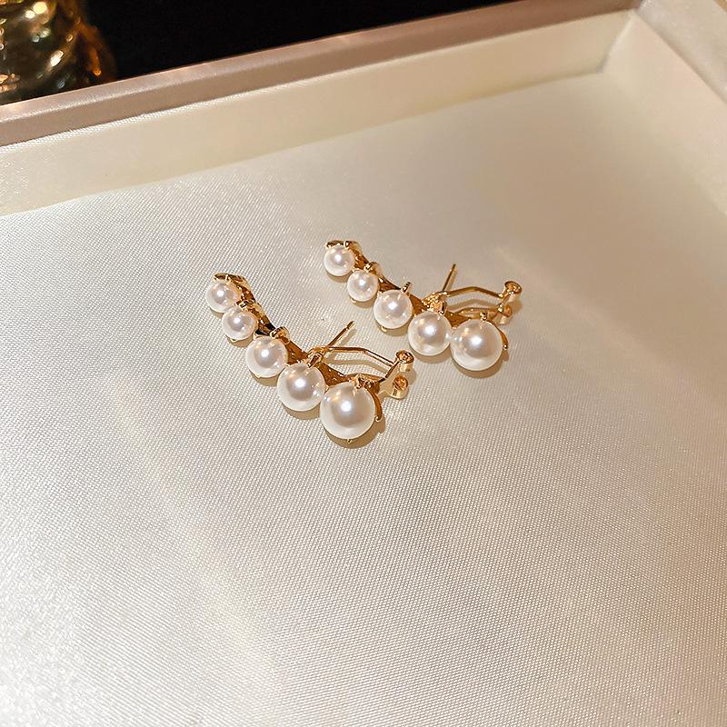 GemChic Women's Earrings Fashion Ear Stud Needle Embed Zircon Imitation Pearl Geometric Earrings Versatile Birthday Christmas Jewelry Gift