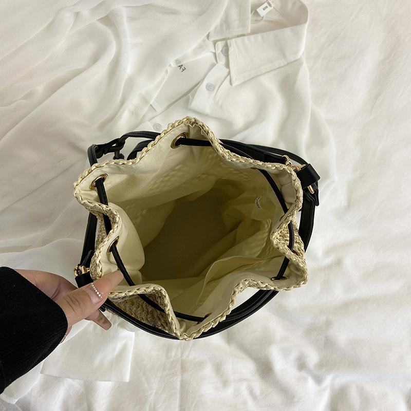 A Hand-woven Color Solid Color Bucket Bag Women's Shoulder Bag Breathable Mom Bag Vacation Bag Niche Design Women Love