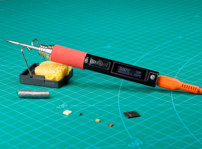 TS21 100W Intelligente Präzisionslötstation, 450°C, Aluminiumgehäuse, mit Licht, PD Lötstift, DC Station