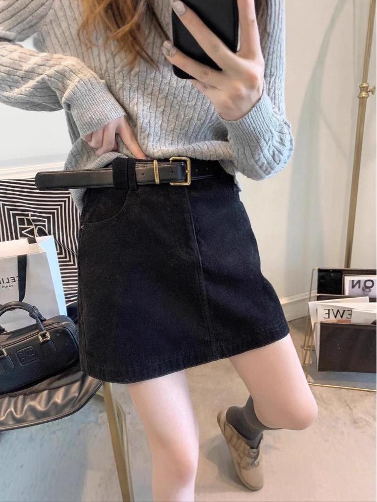 Autumn/Winter 2025 Korean Style High Waist Corduroy Mini Skirt - Slimming, Petite Fit, Versatile Fashion