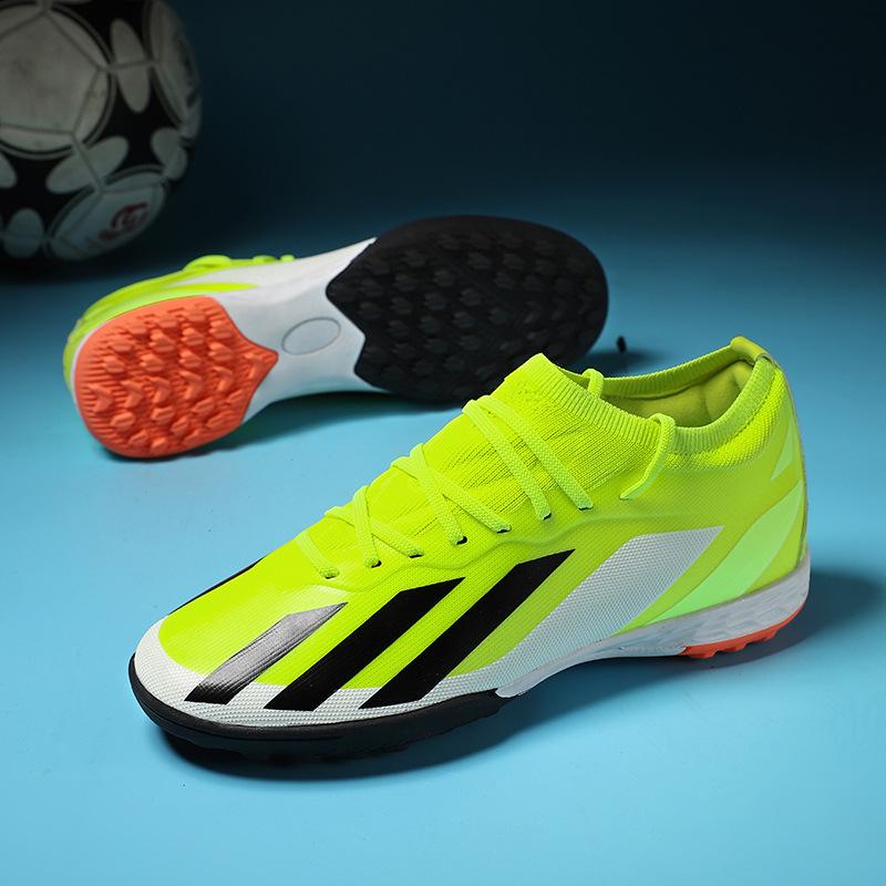 Low-top Football Shoes with Broken Nails, Young Men's and Women's Large-size Long Nails, Artificial Grass Competition Training Shoes - 2025