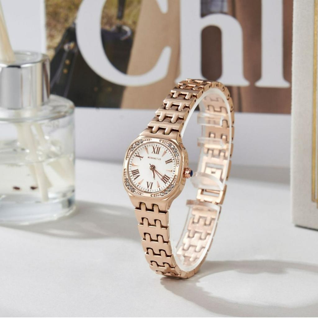 Fashion New Women's Watch Square Three-dimensional Roman Face Diamond Steel Band Quartz Women's Watch