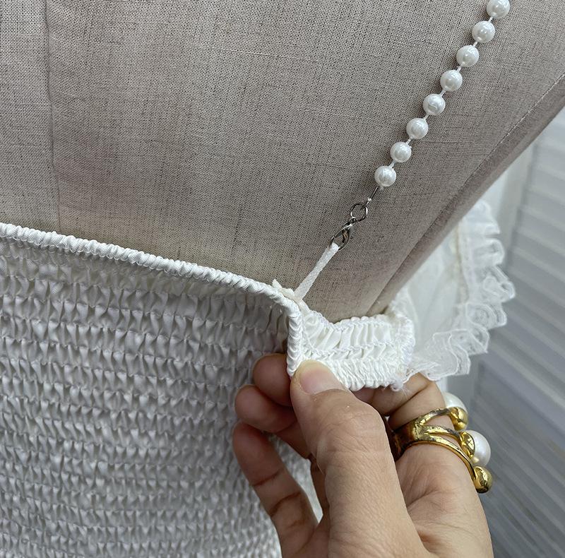 French Retro One-Shoulder Pearl Strap Lace Top with Chest Pads