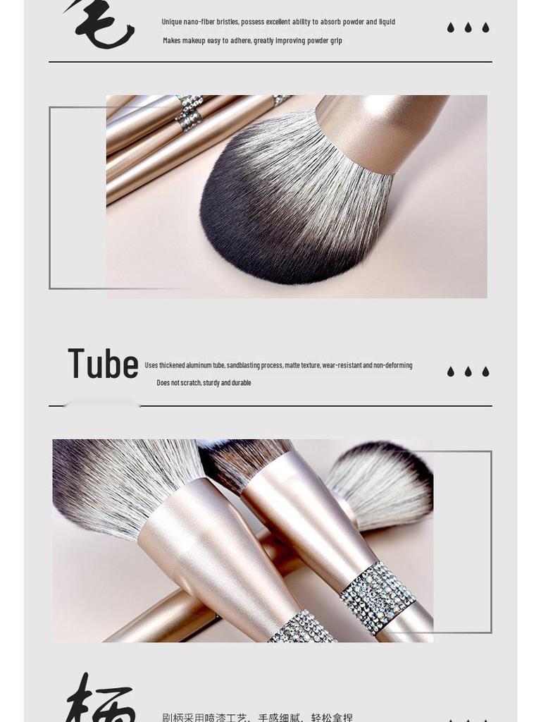 Set di 12 Pennelli da Trucco Color Oro Champagne con Setole Morbide per Ombretto, Cipria, Fondotinta e Correttore.