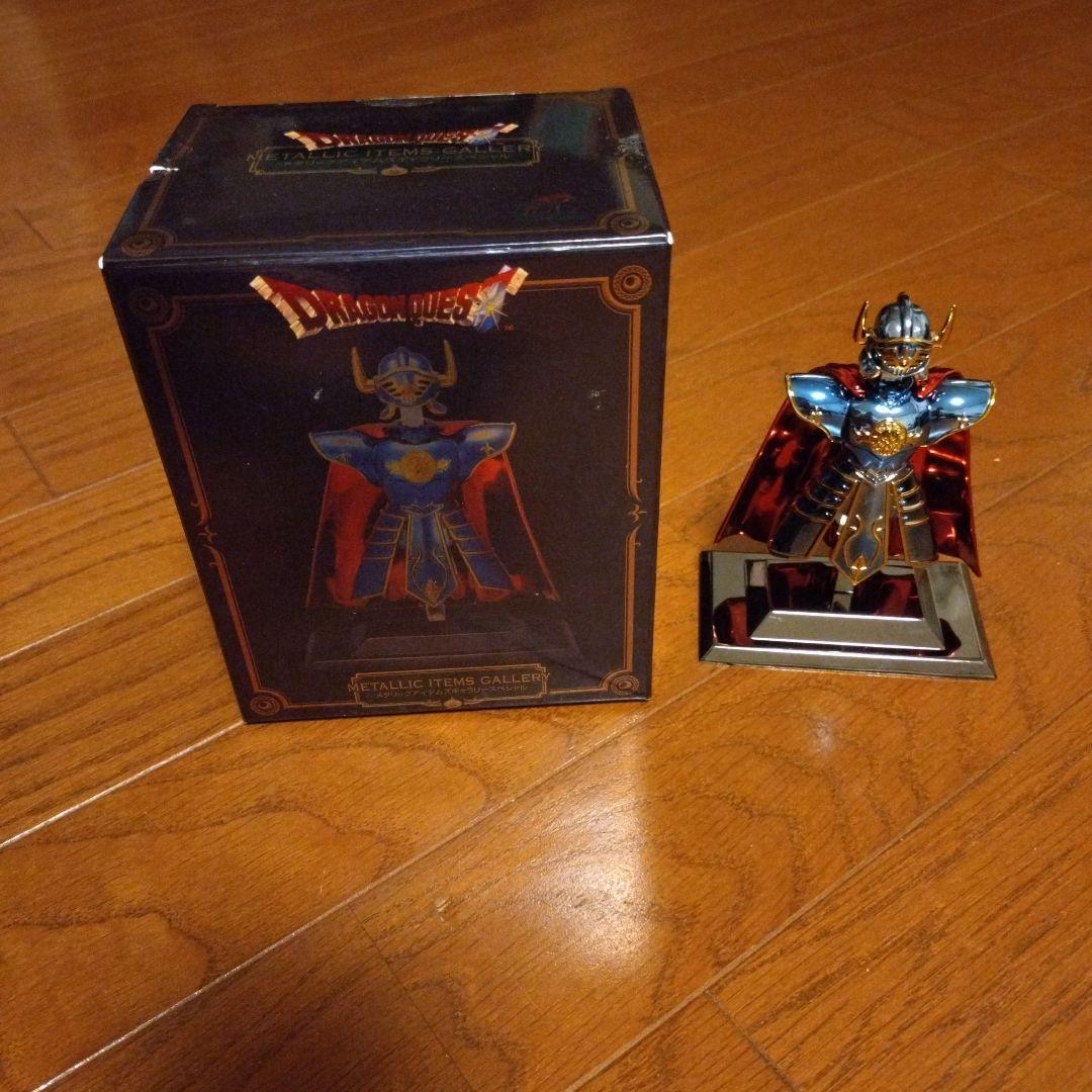 

[USED] Dragon Quest Metallic Item Gallery Special: Roto s Armor & Roto s Helmet