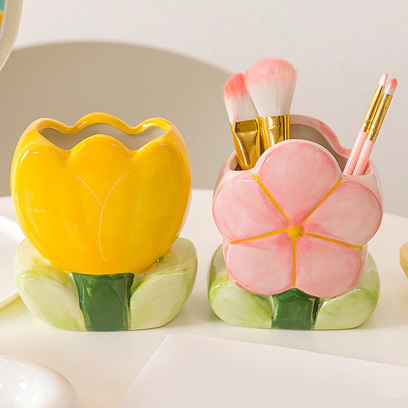 Flower Pen Holder Ceramic Desktop Decoration Cute Girl Desk Office Storage Box Stationery Shelf Storage Tank