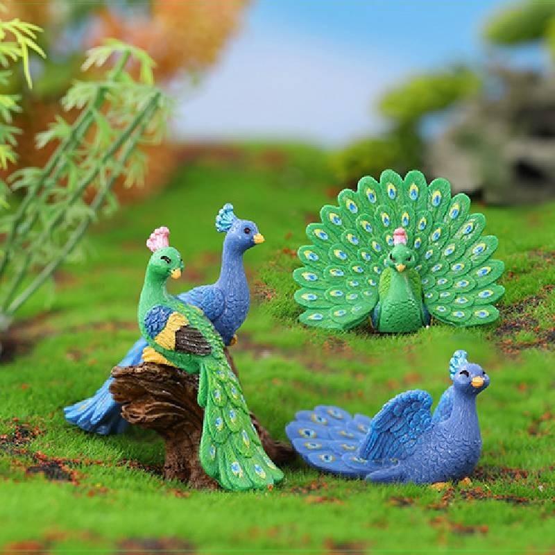 Realistic Cartoon Peacock Resin Miniature Ornament Modern Simple Style Peacock Figurine