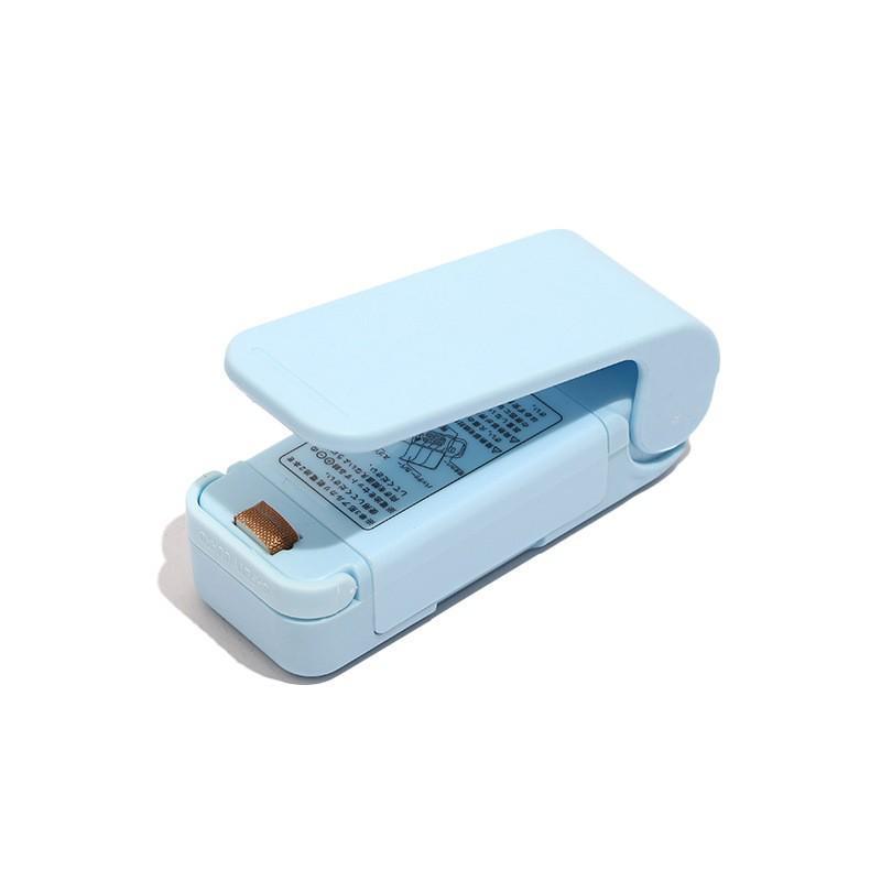 Portable Mini Snack Vacuum Sealer: Compact Plastic Bag Fresh-Keeping Machine