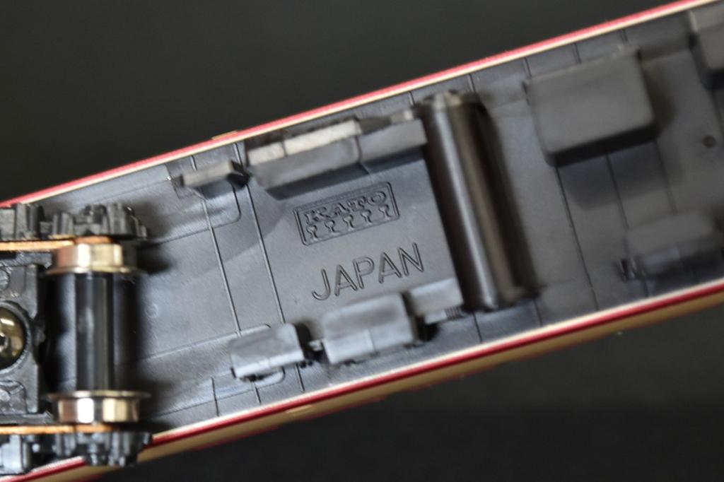 KATO 4173 Saro 183-1100 Red and Cream N Gauge/N Scale Model Train Car from Japan