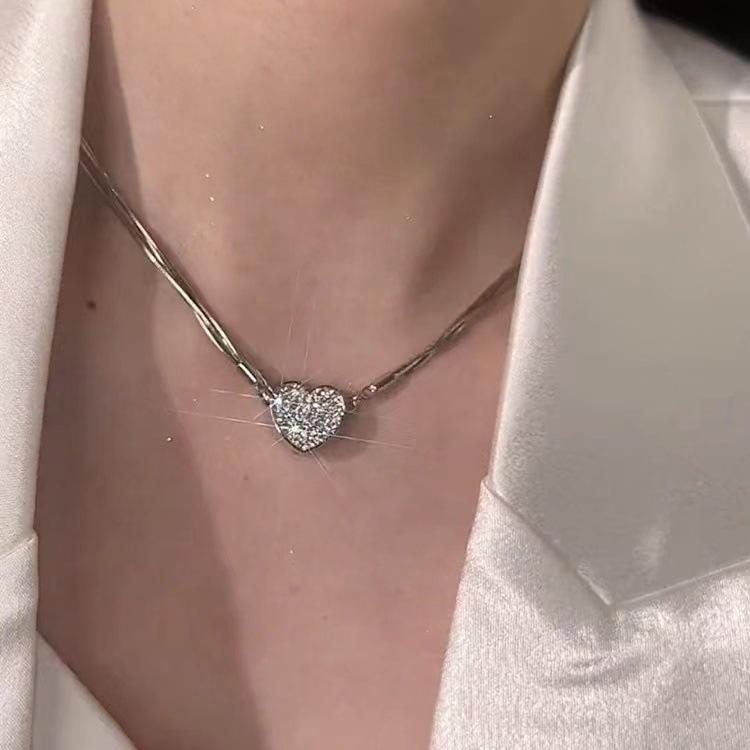 Love Magnetic Necklace for Women Multi-layer Snake Bone Chain for Iron Stone Diamond Inlaid Love Necklace Niche Temperament Clavicle Chain
