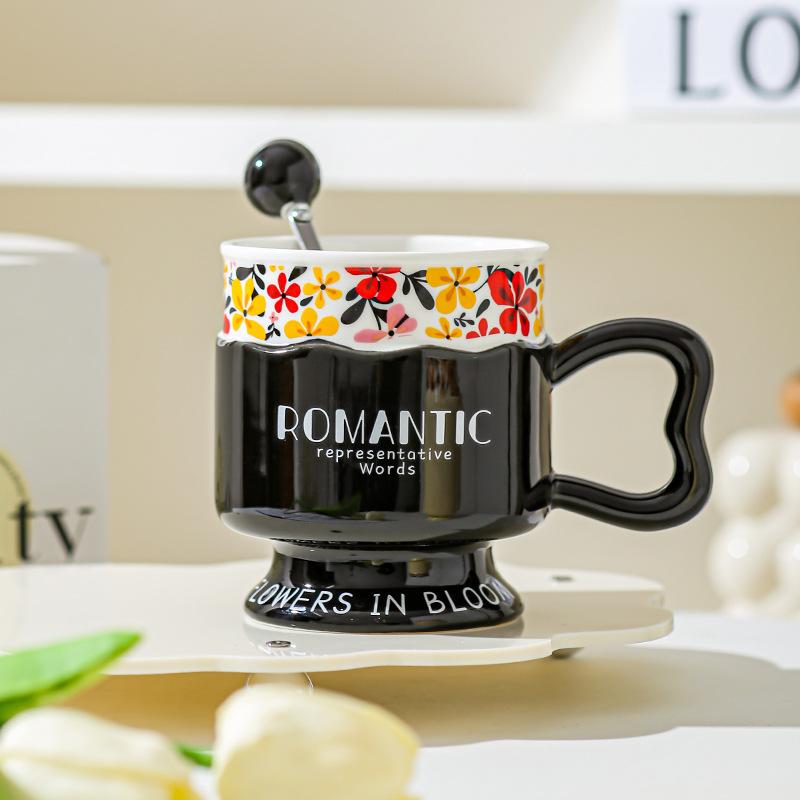Retro Goblet Mug Light Luxury Couple European Ceramic Milk Cup Gift Women's Home High Value Water Cup