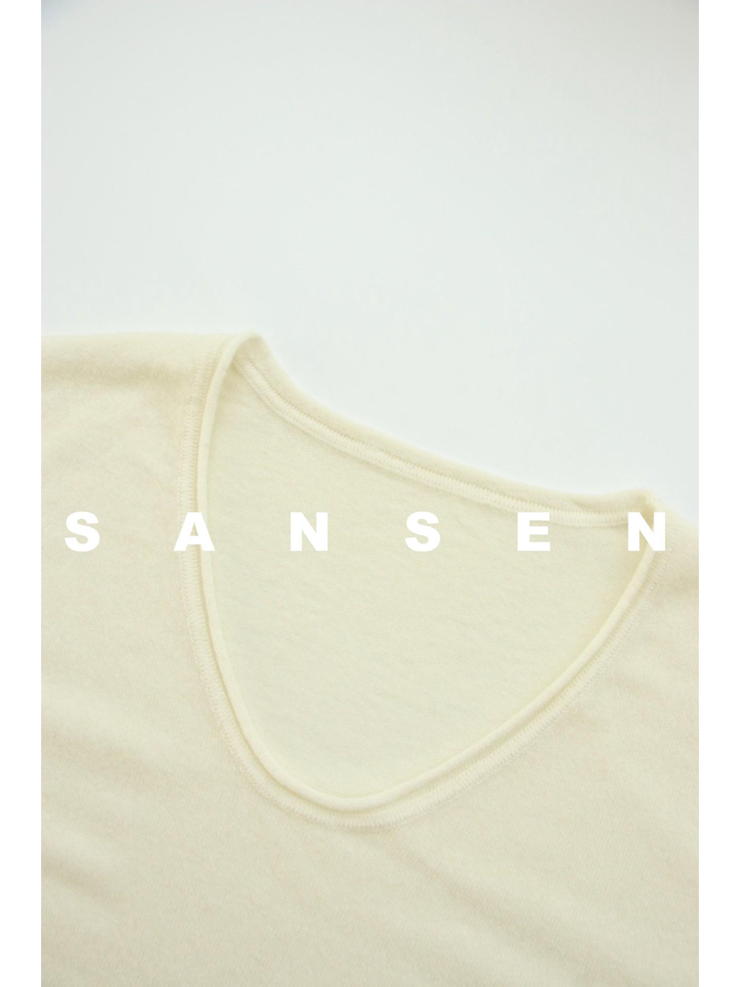 

JOC Прогулочный набор: Платье из 100% шерсти ягненка, окрашенное на заказ, с рукавами с подвернутым краем Small