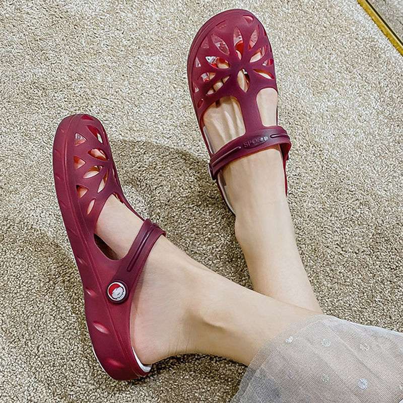 Sandals Women's Summer Jelly Hole Shoes Women's Slippers New Korean Version Fashion Mary Jane Sweet Student Beach Shoes Tide