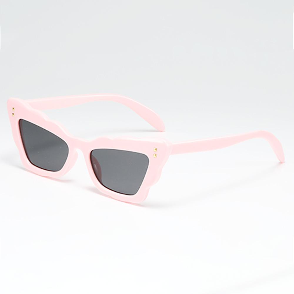 

Vintage Sunglasses For Women Wave Pleated Butterfly Shaped Glasses Stylish Anti Glare Sunshade Glasses Multiple Frame Colors W140845WW-