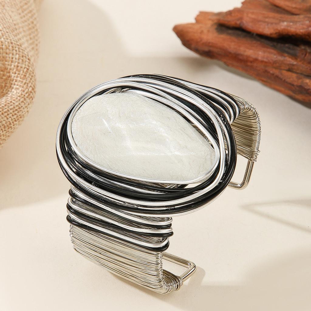 Creative Resin Bracelet With Unique Shape For Women белый