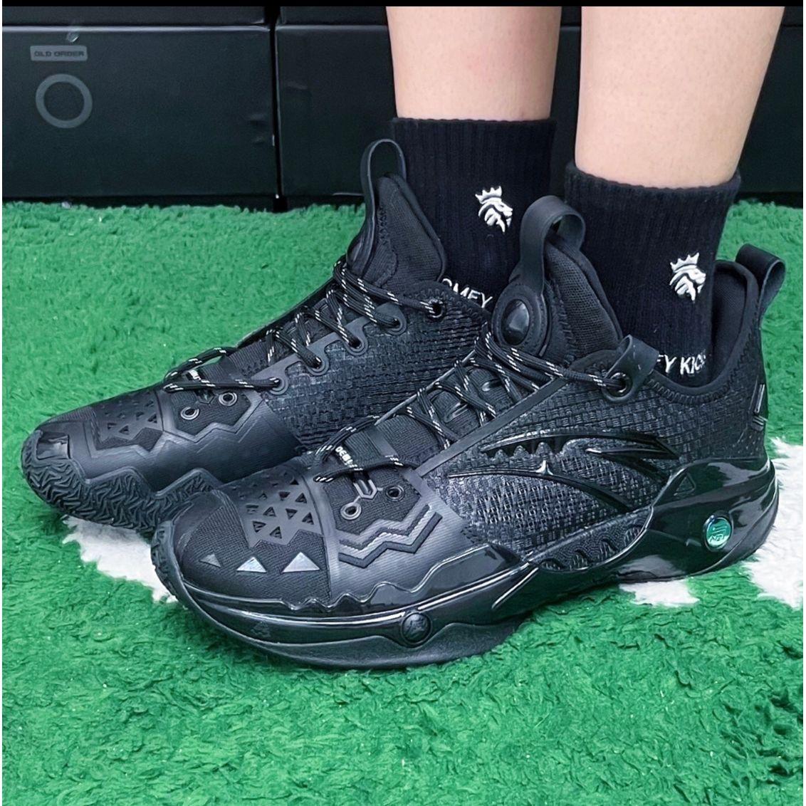 Мужские кроссовки Anta Kyrie Irving x Shock Wave 5 Pro First Show черные 112331111S-1 39 — фото 7