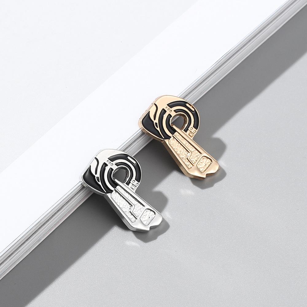 Japanese anime NMR ct cartoon brooch personalized alloy dripping metal badge shirt pin buckle