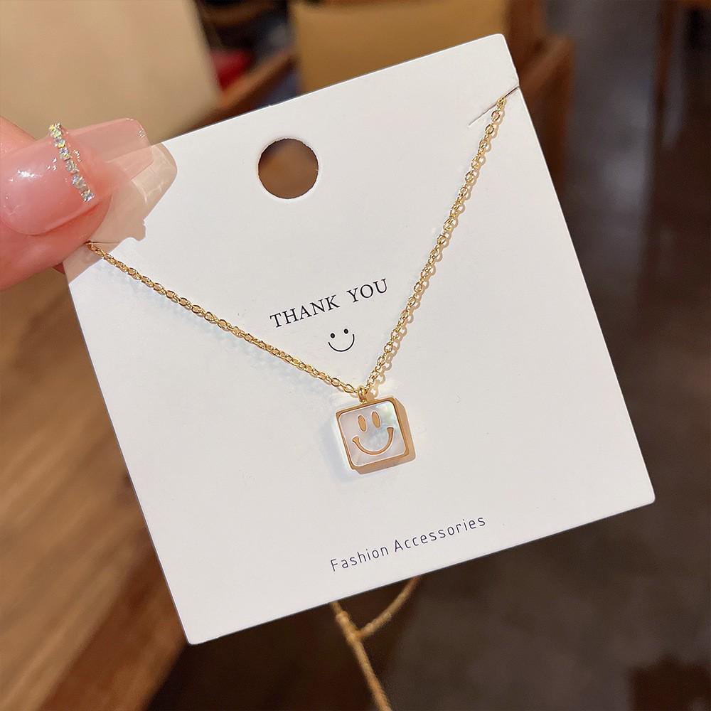 Korean 18K Gold Titanium Steel Women's Clavicle Necklace - Versatile, High-End, Non-Fading Temperament Choker.