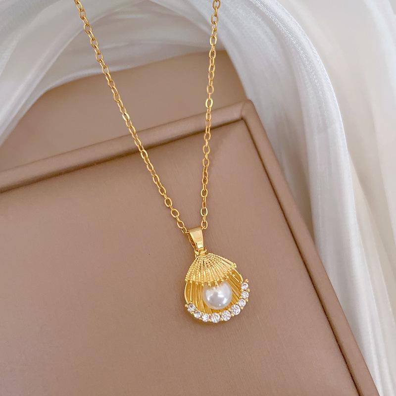 Double-Layer Pearl Shell Light Luxury Temperament Gorgeous Full Diamond Necklace Women'S Versatile Collarbone Chain Titanium Steel Chain