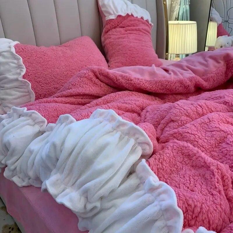 Home Textile Winter Warm Lambswool Duvet Cover Bed Sheets and Pillowcases 4pcs Set Thick Coral Velvet Thin Comforter Bedding Set