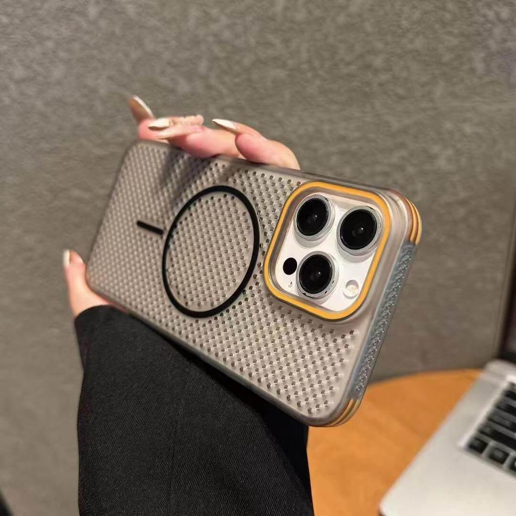 Magnetic Circle Heat Dissipation Phone Case for iPhone 14/15 Plus, 16 Pro Max, and Apple 17