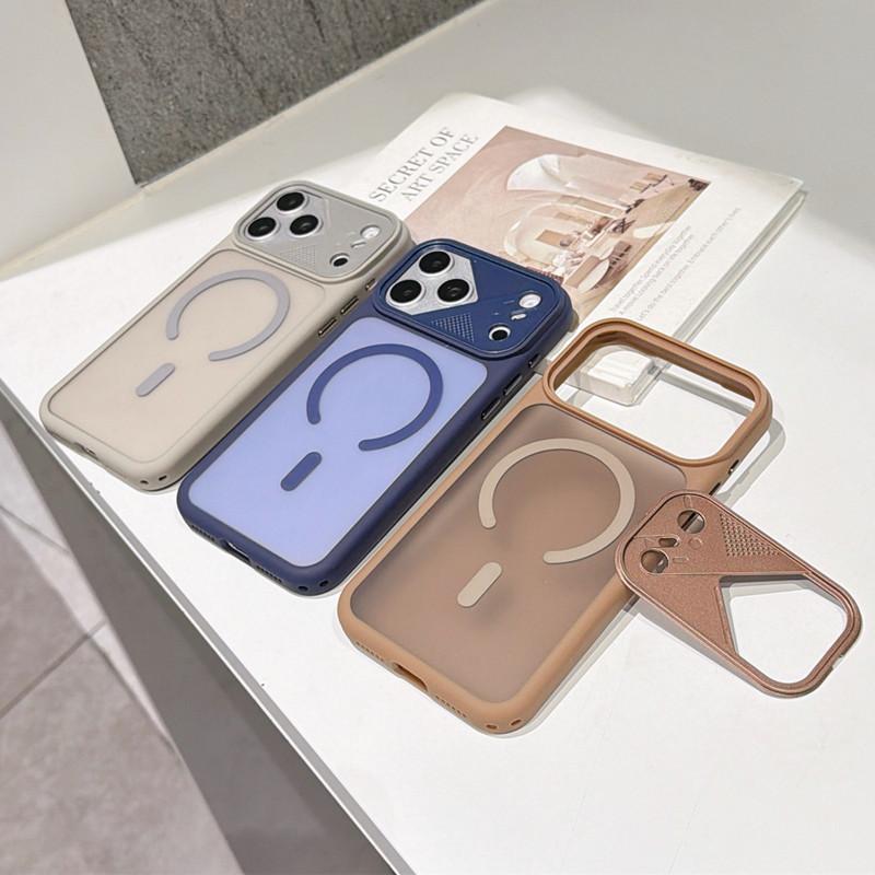 Applicable to Apple 17 mobile phone case, mecha skin style, magnetic suction iPhone16 matte 15promax all-inclusive 14 hard cover