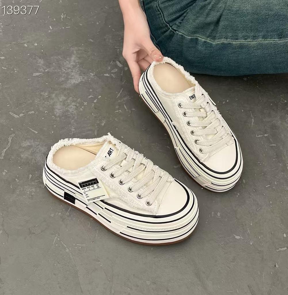 Classic versatile small canvas shoes for women's 2025 spring new versatile comfortable lace-up thick-soled super fire little white shoes