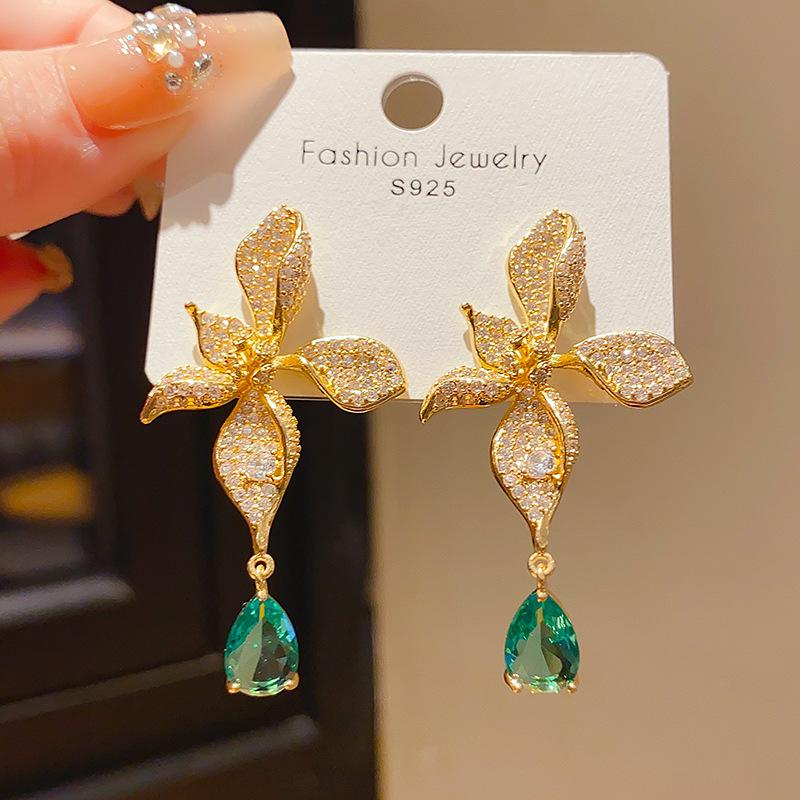 18k Real Gold Electroplated Silver Needle Light Luxury Zircon Flower Water Drop Earrings Retro Court Style Niche High-end Earrings