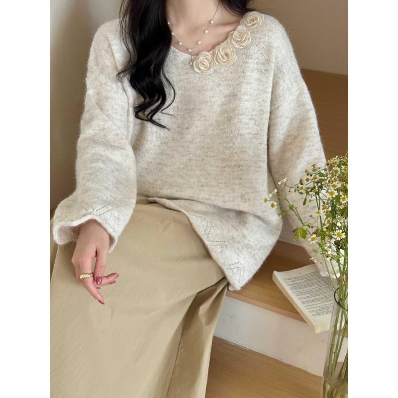 Early Autumn New Three-dimensional Flower Design Sweater Pullover Soft Waxy Loose Gentle Wind Knitted Sweater Top Women