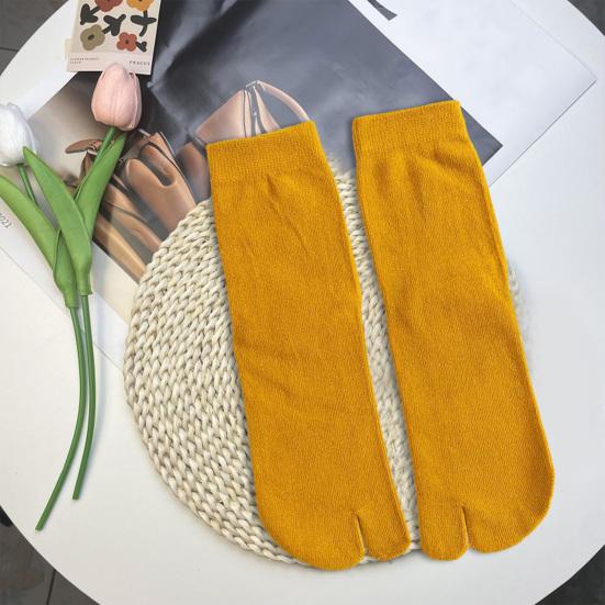 1 pereche de șosete pentru femei, tub mijlociu, două degete de la picioare, culoare uni, moale, elasticitate ridicată, anti-alunecare, protecție pentru glezne, șosete de toamnă și iarnă, absorbție de transpirație