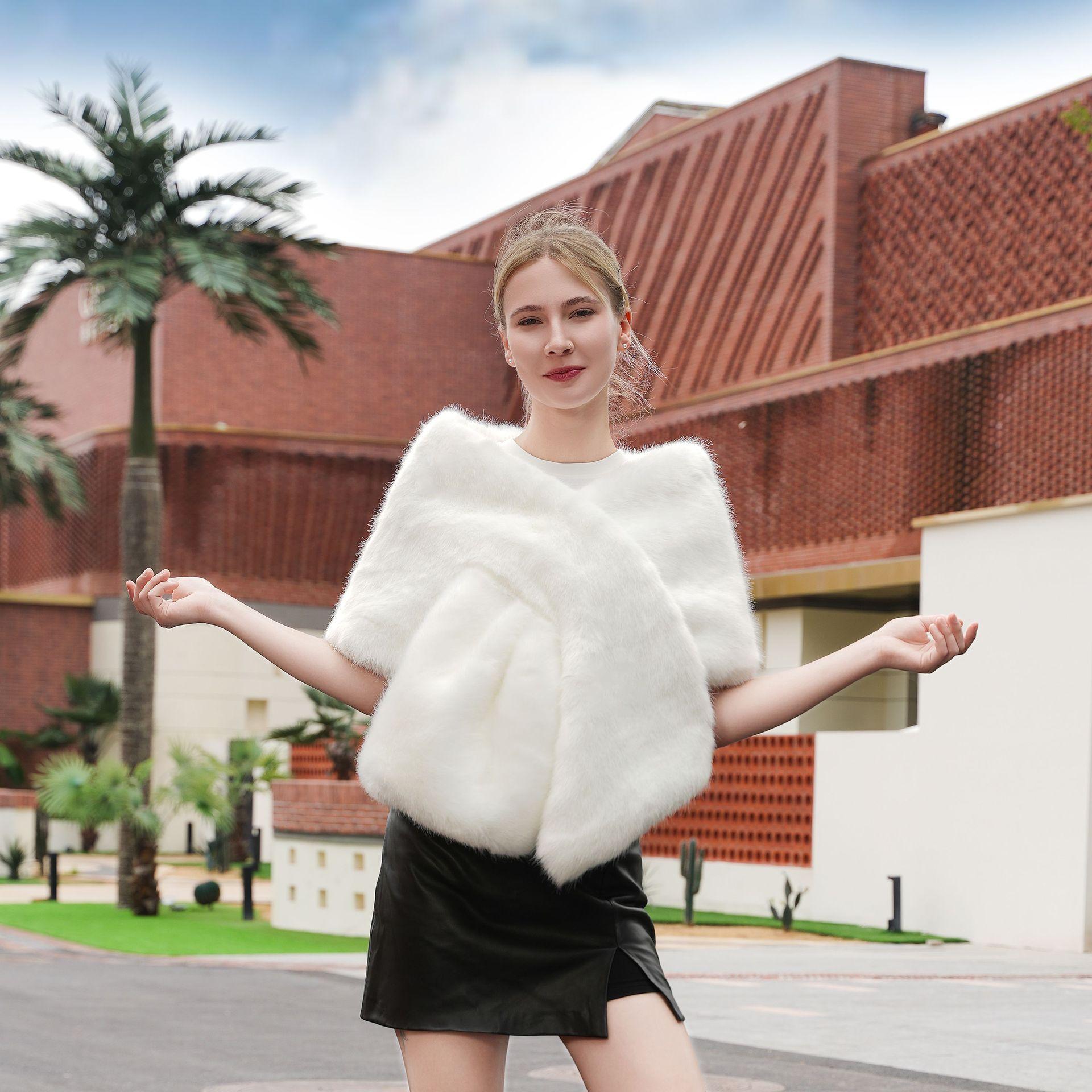 

Autumn and Winter New Imitation Fur Camisole Cross Scarf with Fur Shawl one size fits all