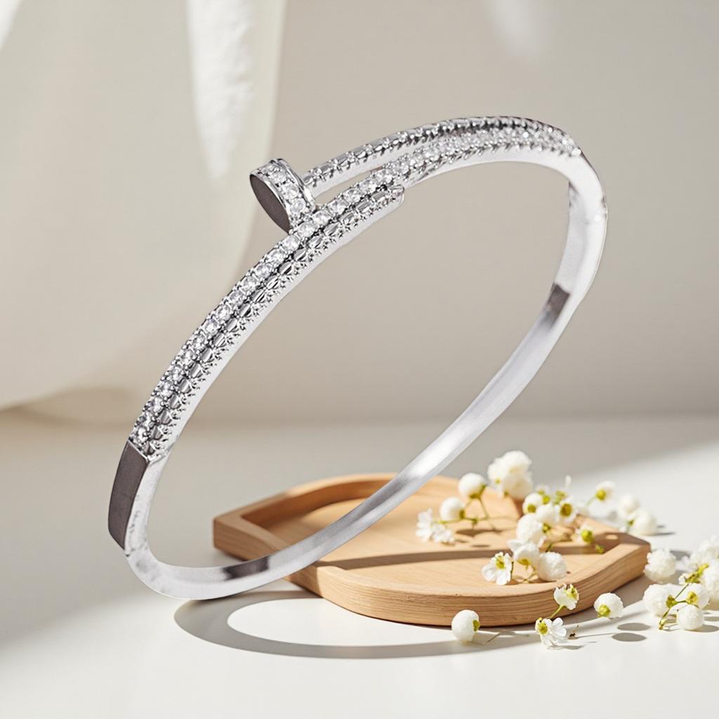 European and American Niche Jewelry High-end Light Luxury Zircon Bracelet Wedding Dinner Party Jewelry Diamond Nail Opening Bracelet 2026