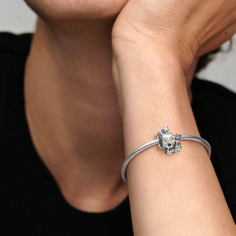 Pandora Disney Pixar Coco Miguel & Dante Karanlıkta Parlayan Kurukafa Charm'ı