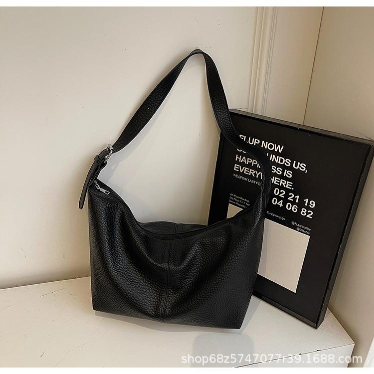 Simple Commuter Underarm Bag for Women 2025 New Retro Large-capacity Tote Bag Casual Solid Color Shoulder Messenger Bag for Women