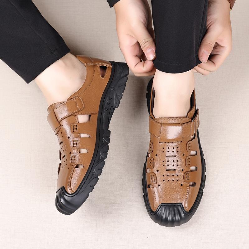 Sandals men's versatile leather breathable hollow hole shoes men's summer casual bag scalp comfortable comfortable breathable